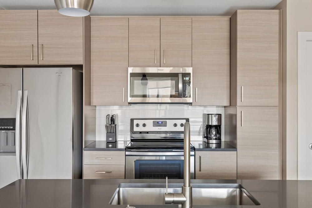 Signature Apartment, 1 Bedroom, Balcony (Self Check-in with Virtual Front Desk) photo 2