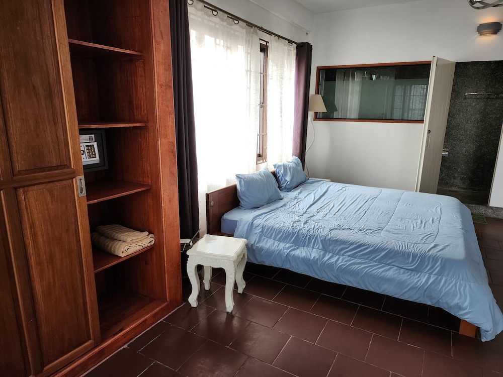 Family Apartment photo 1