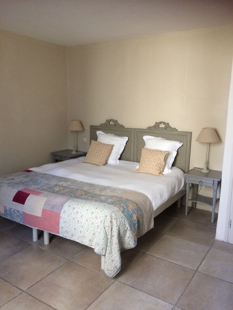 City Suite (Village View) photo 3