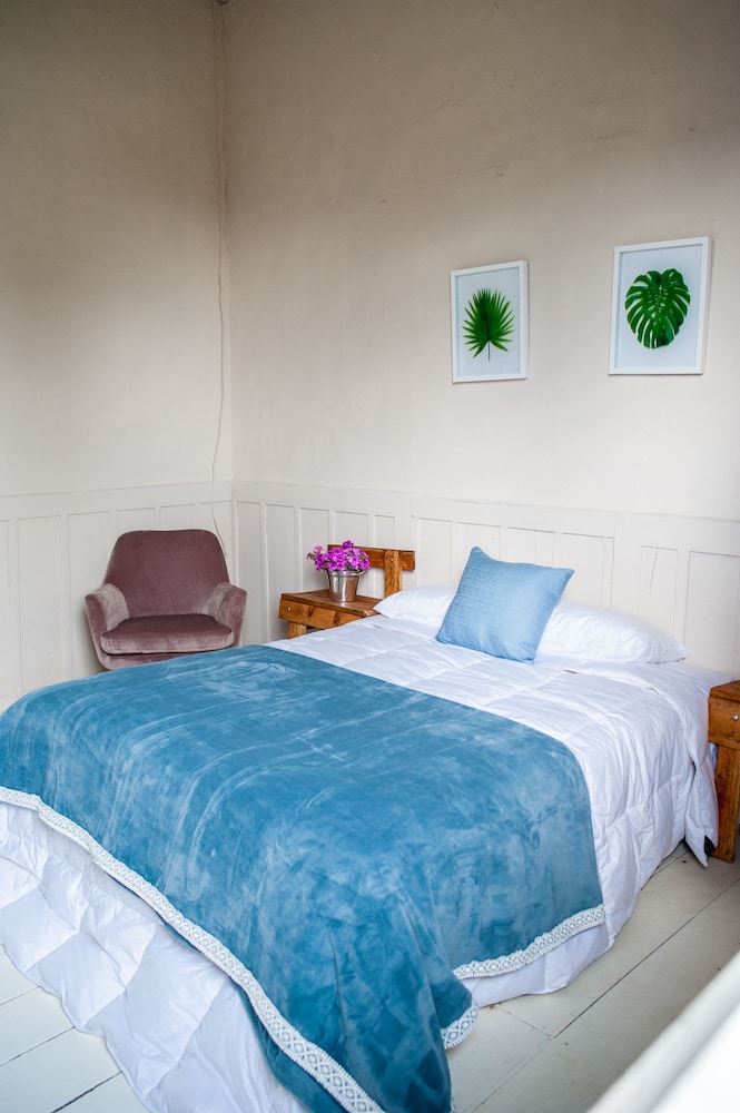 Basic Double Room, 1 Bedroom, Shared Bathroom, Annex Building (No Tv) photo 1