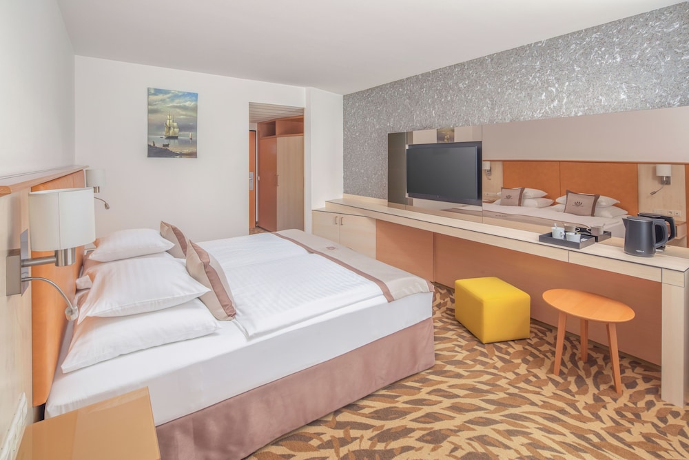 Basic Double Room photo 2
