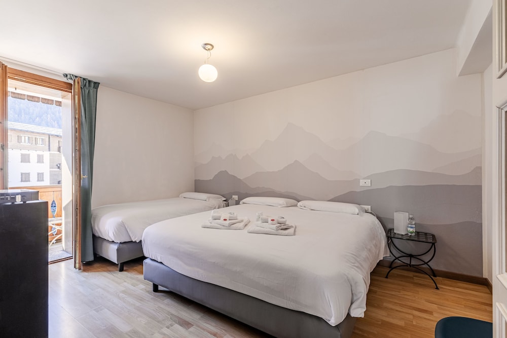Comfort Double Room, Balcony, Mountain View - Photo 1