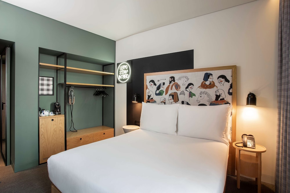 Superior Room, 1 Queen Bed - Photo 4