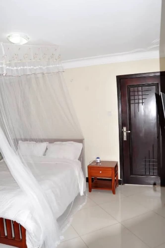 Standard Double Room photo 3