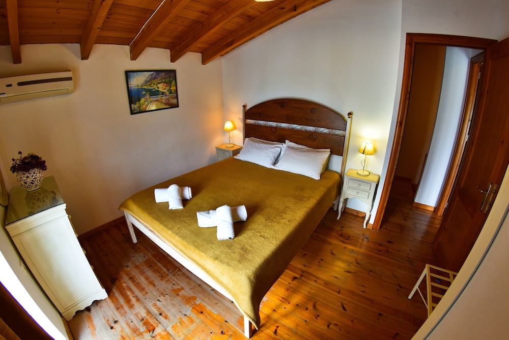 House, 3 Bedrooms, Balcony, Ocean View
