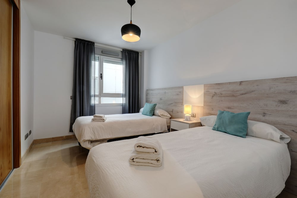 Deluxe Apartment, 3 Bedrooms photo 3