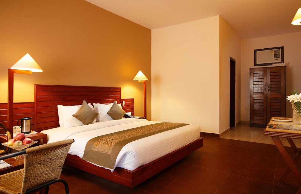 Classic Room Scenic View With Balcony photo 2