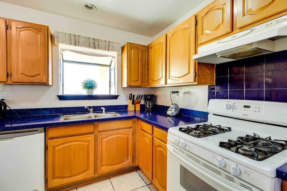 House (3 Bedrooms) photo 2