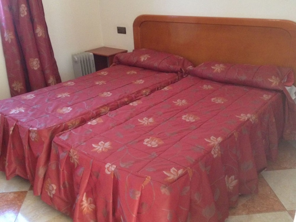 Twin Room, 2 Twin Beds, Garden View photo 2