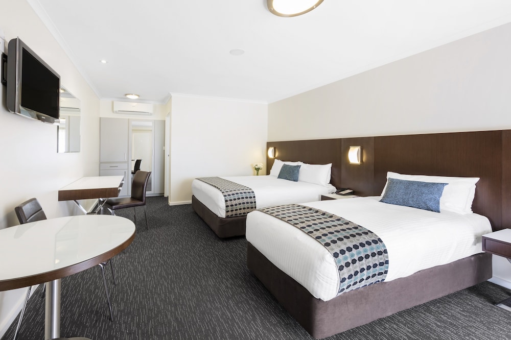 Superior Room, Multiple Beds photo 2