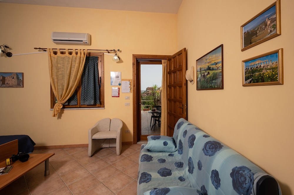 Triple Room (  4  ) photo 2