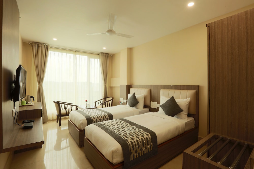 Executive Room - Photo 1