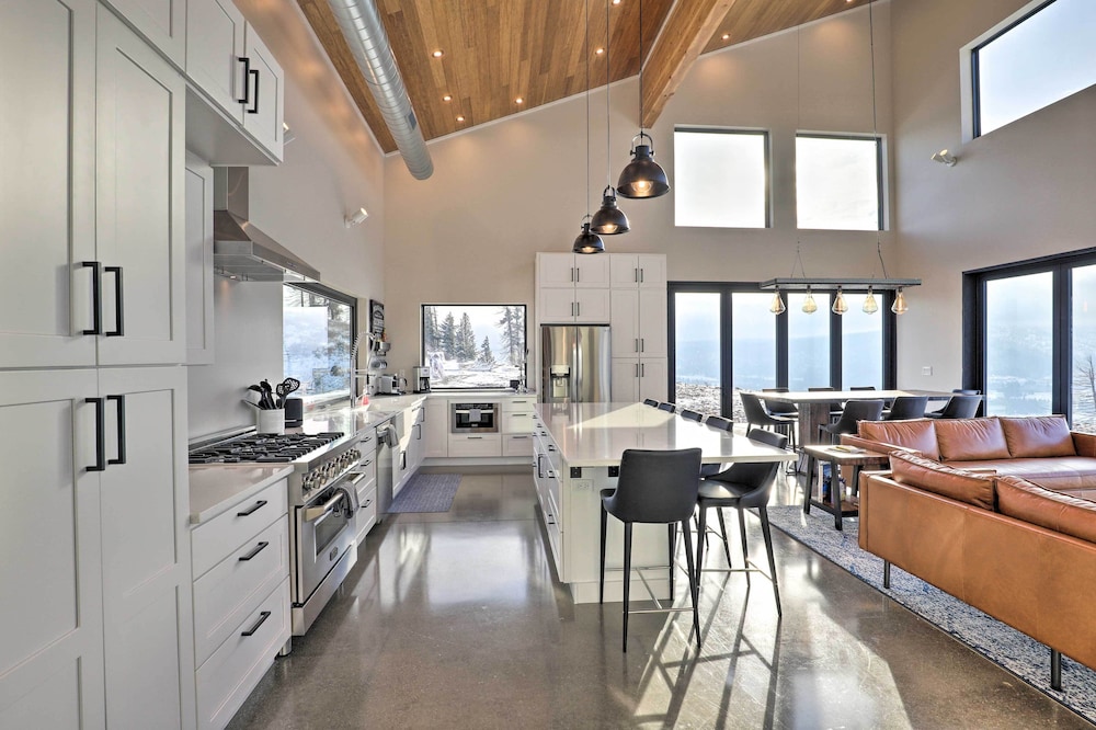 House (4 Bedrooms) photo 2