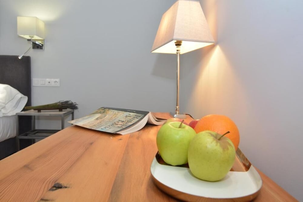 Standard Double Room - Photo 2