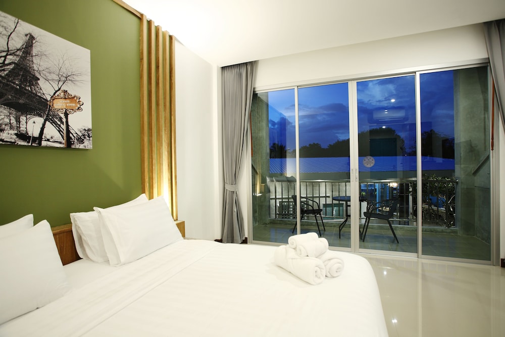 City View Room - Photo 2