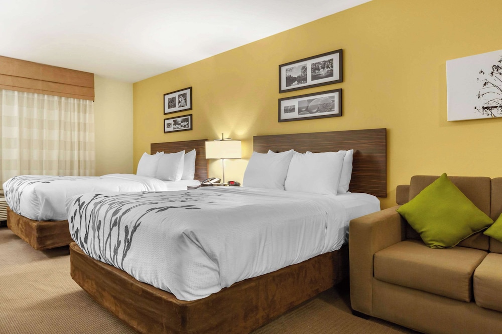 Suite, Multiple Beds, Accessible, Non Smoking