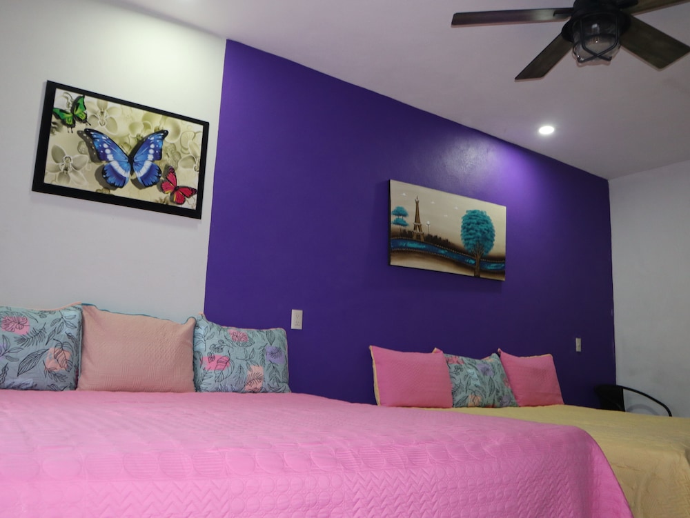 Family Room photo 1
