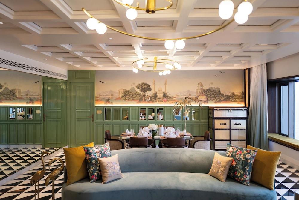 Royal Suite, 1 King Bed, Sea View