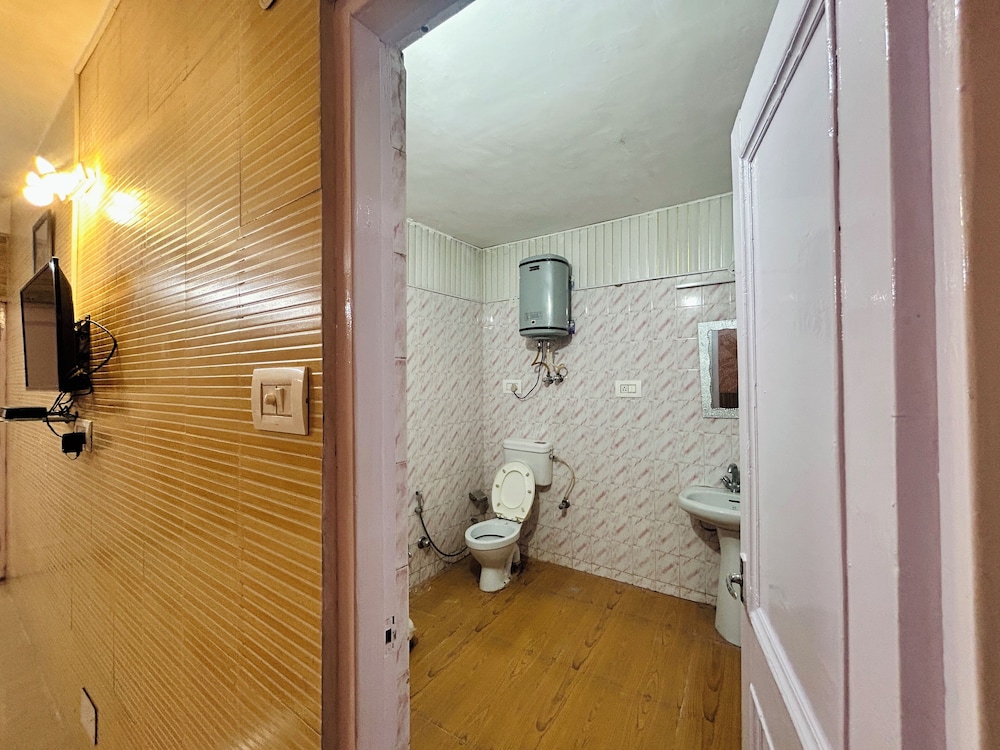 Standard Room photo 3