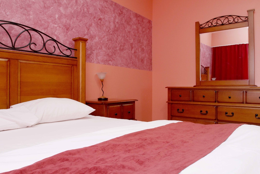 Double or Twin Room - Photo 2