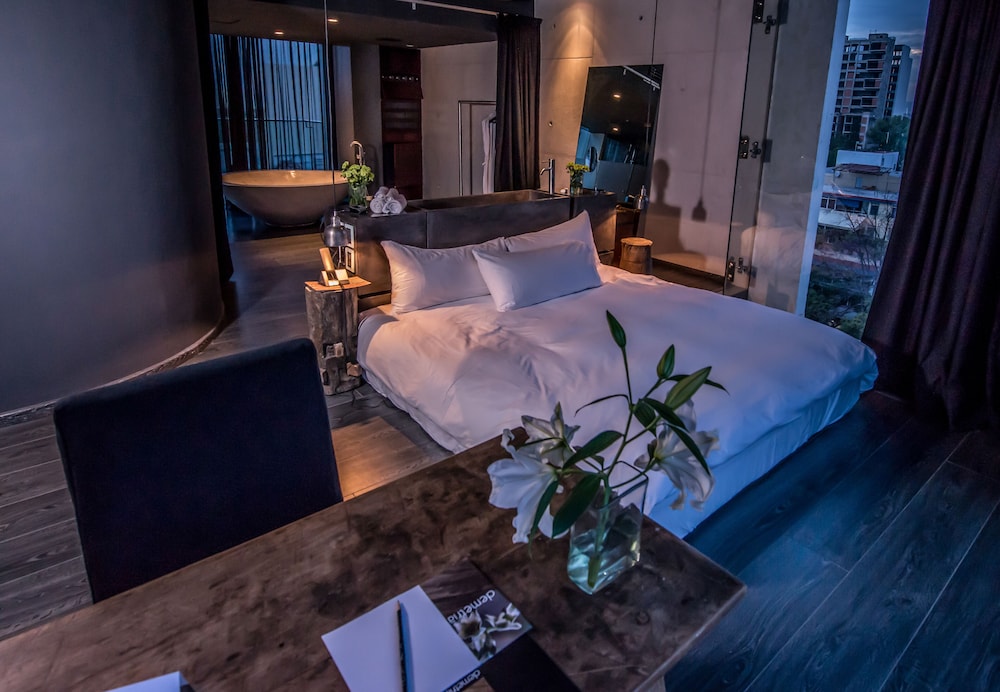 Suite (Principal) - Photo 1