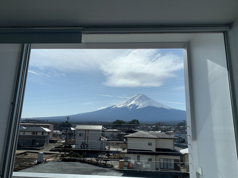 Standard Twin Room, Mount Fuji View - Photo 8