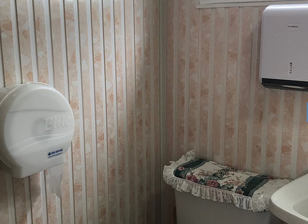 Standard Room, 1 Double Bed, Shared Bathroom, Partial Ocean View photo 3