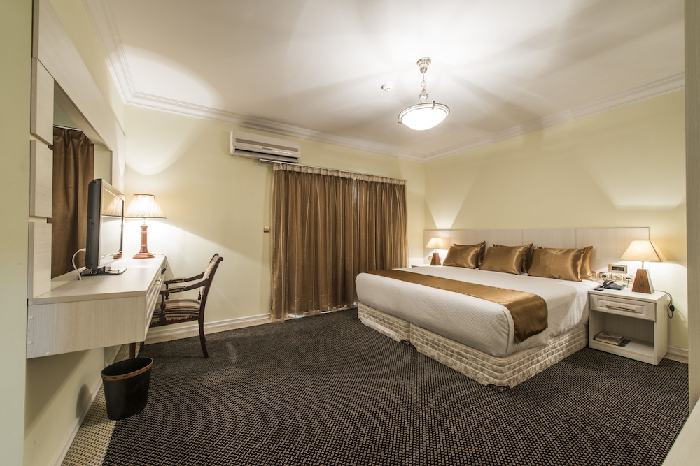 Deluxe Suite (Junior)