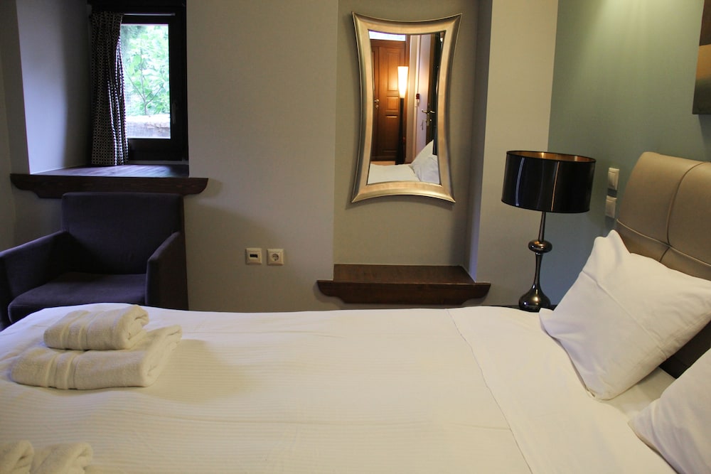 Standard Double Room photo 3