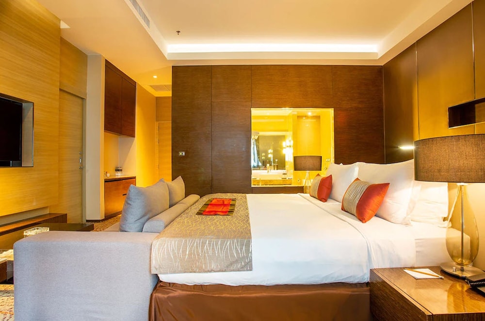 Honeymoon Suite photo 3