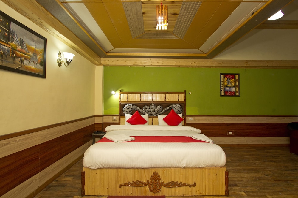 Deluxe Room - Photo 3