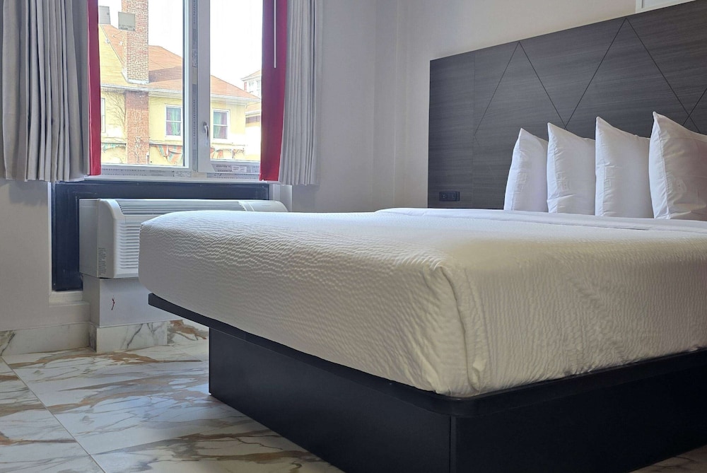 Room, 1 King Bed, Non Smoking