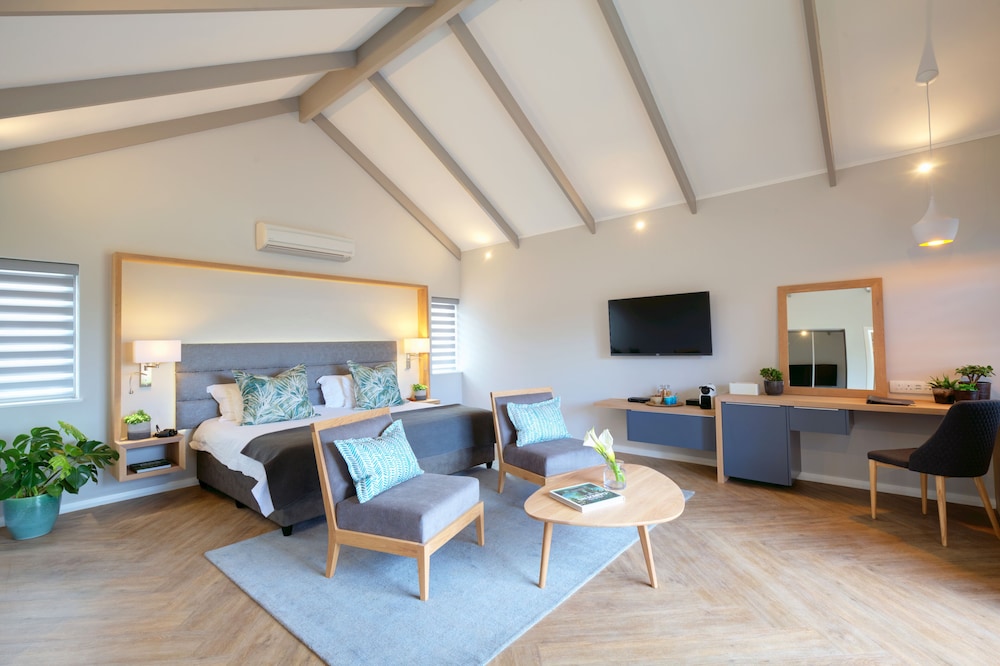 Superior Garden Family Suite - Photo 1