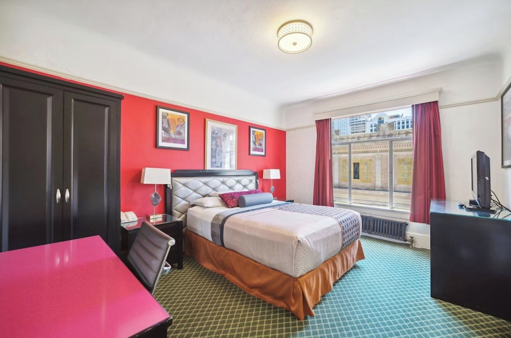 Deluxe Room - Photo 1