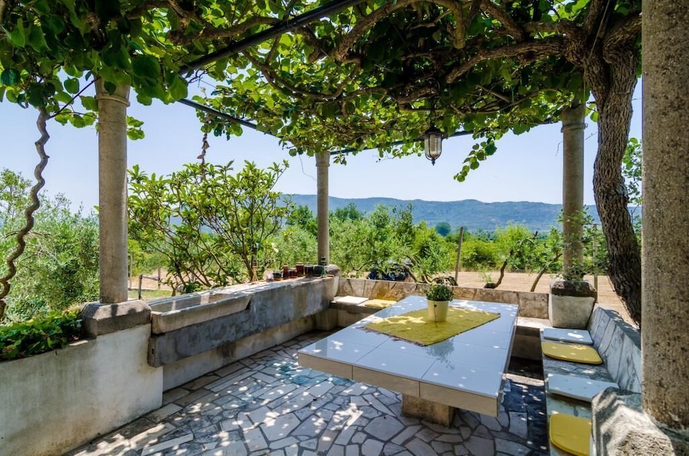 House (Holiday Home Field of Olives - Two Be) photo 2