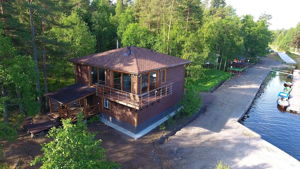 Romantic Suite, 2 Bedrooms, Lake View, Lakeside photo 1
