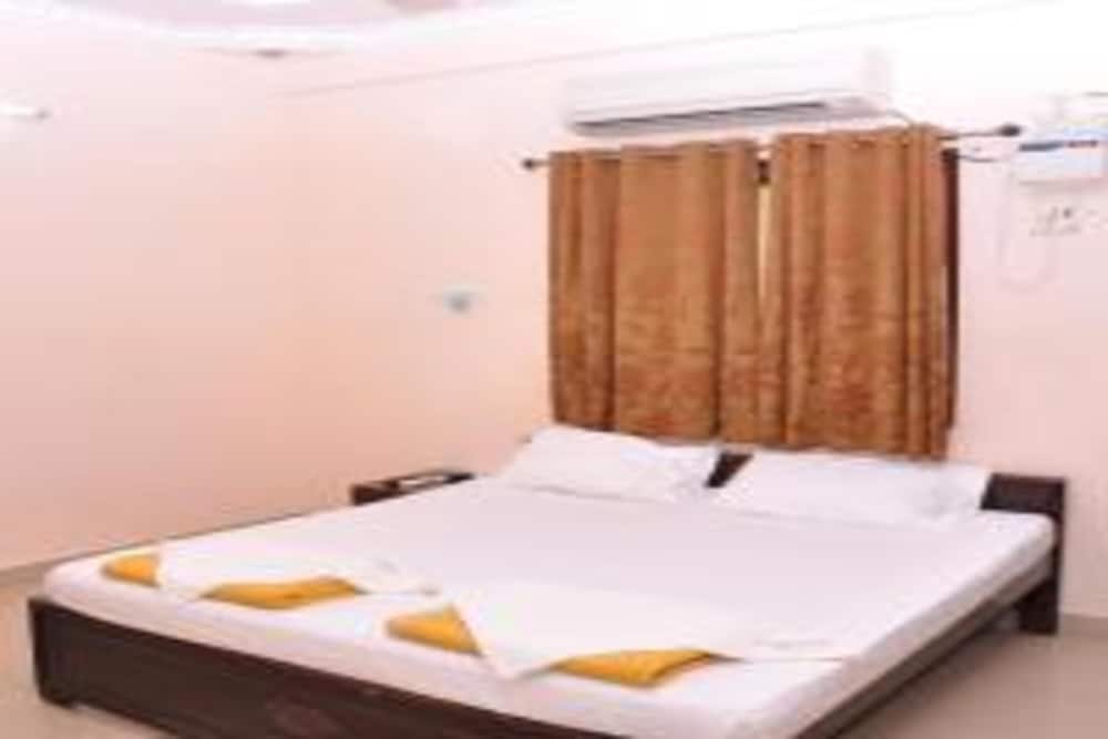 Standard Room - Photo 1