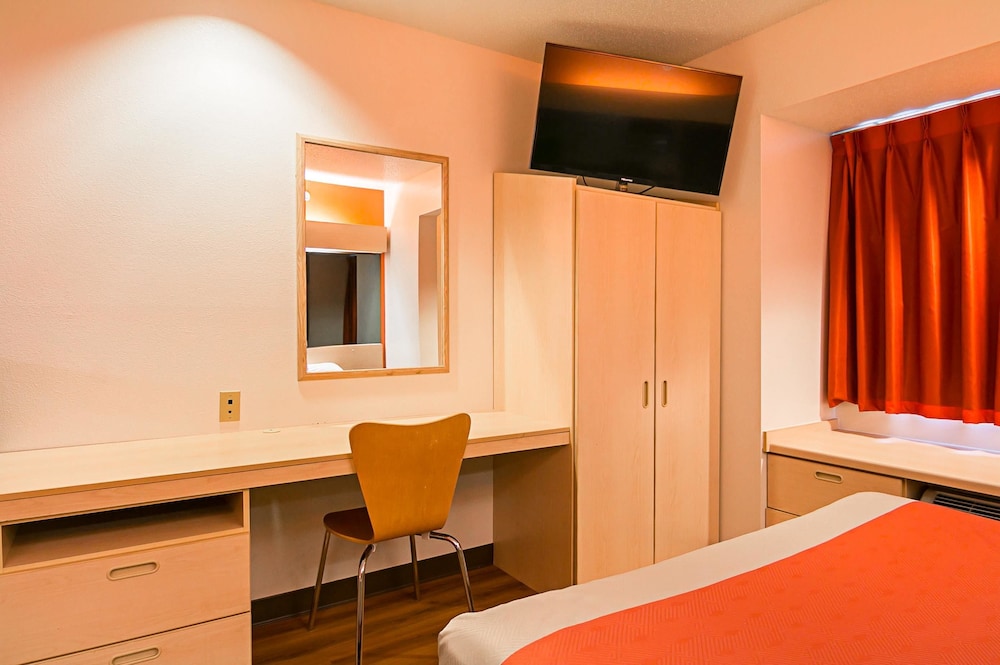 Standard Room, 2 Queen Beds, Non Smoking