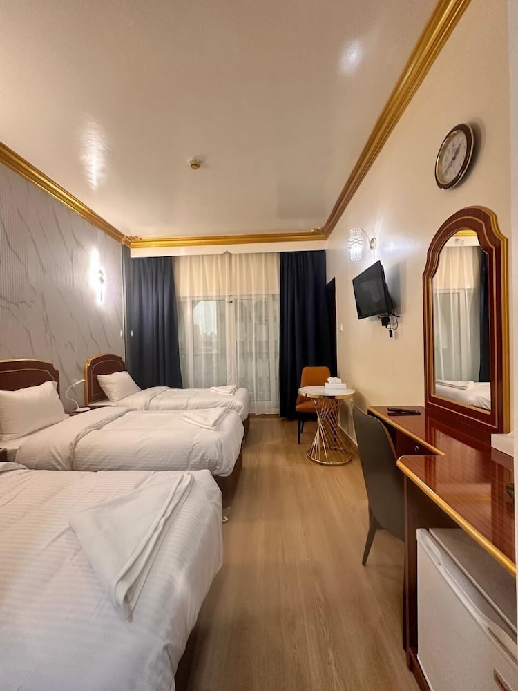 Deluxe Double Room, City View photo 3
