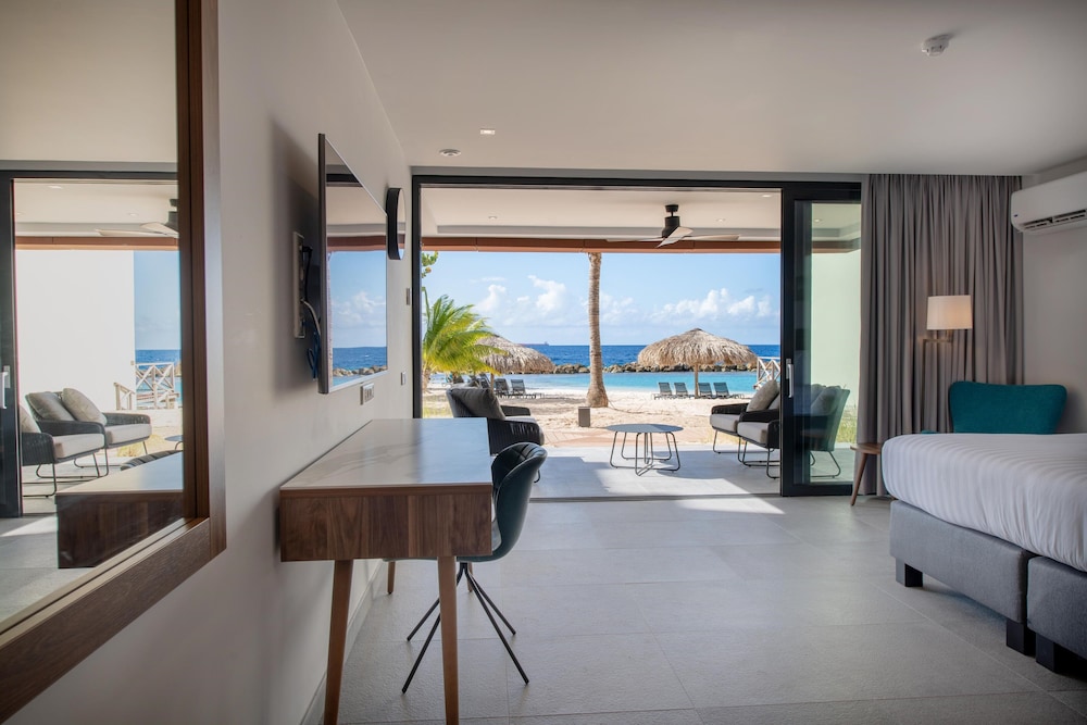 Premium Apartment, 3 Bedrooms, Ocean View, Beachfront - Photo 1