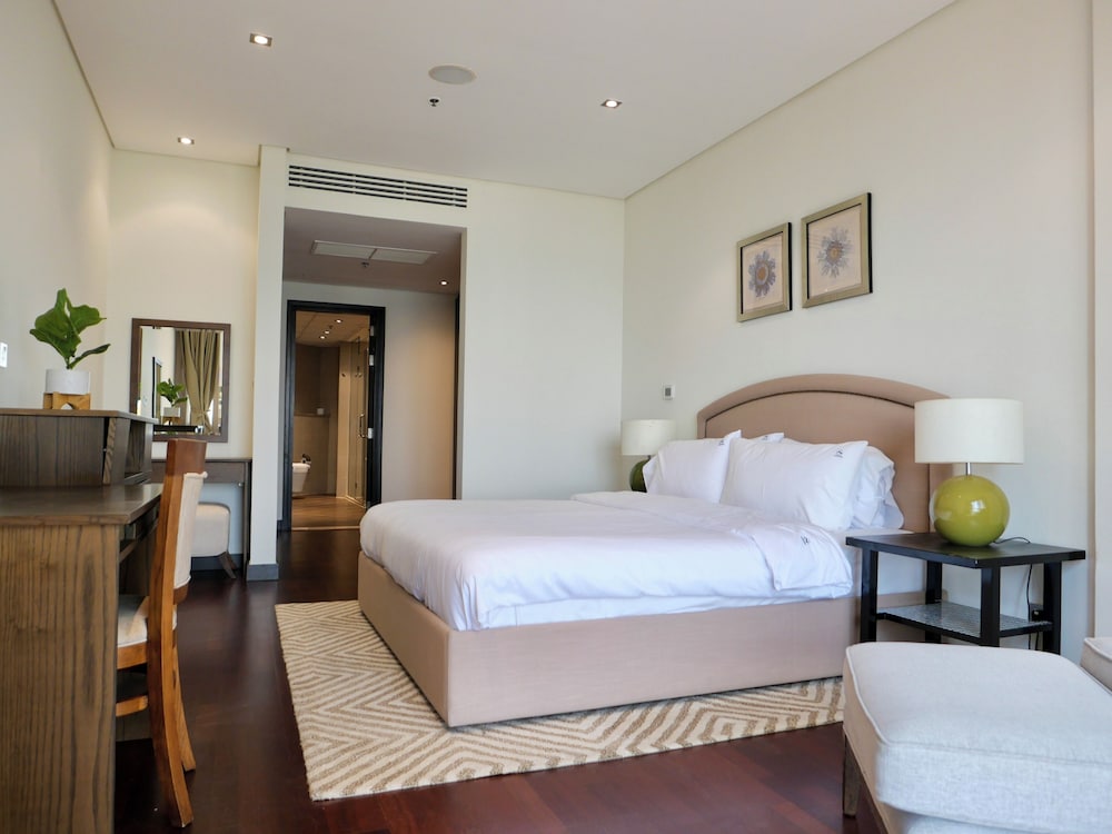 Luxury Apartment, 2 Bedrooms, Sea View, Beachfront photo 3