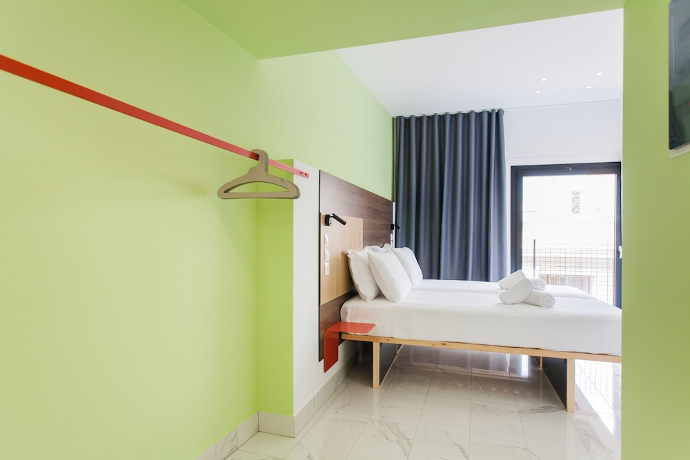 Apartment (Greece U Around Athens No. 4) photo 3