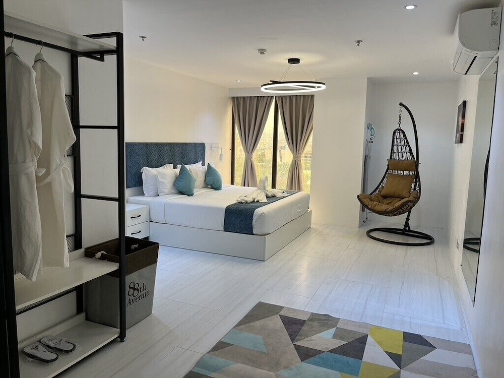 Premier Penthouse - Photo 2