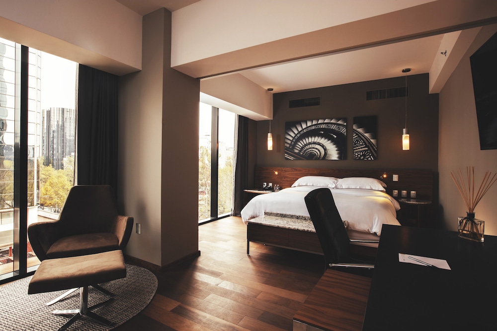 Executive Suite Single