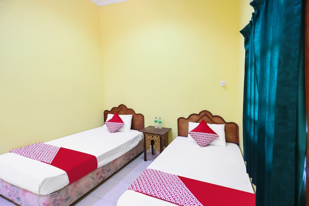 Deluxe Twin Room photo 2