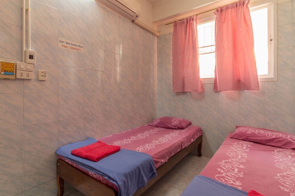 Standard Twin Room with Shared Bathroom photo 3