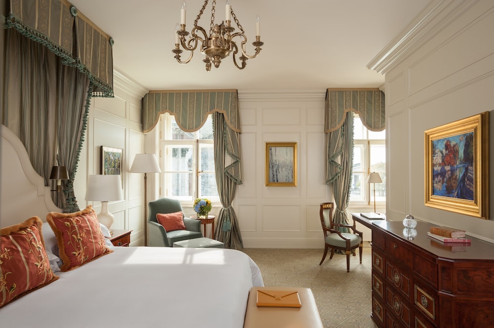 Suite, 1 Bedroom (Palace)
