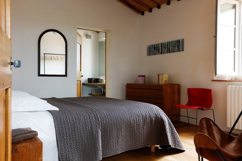 Villa photo 3