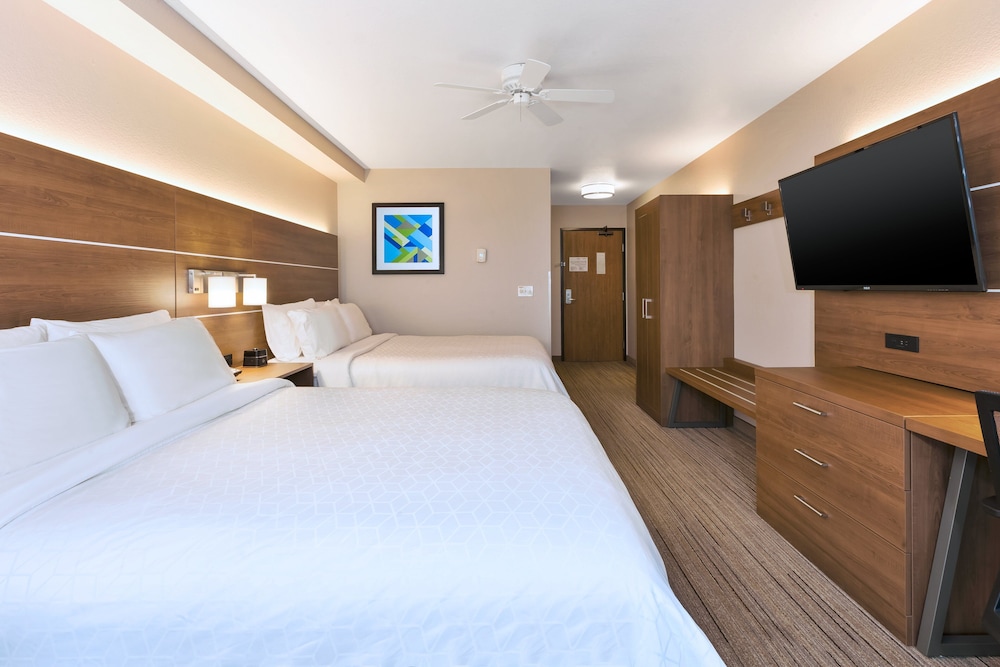 Standard Room, 2 Queen Beds, Valley View - Photo 2