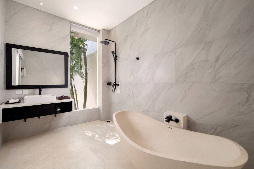 Luxury Villa, 2 Bedrooms, Pool View - Photo 2